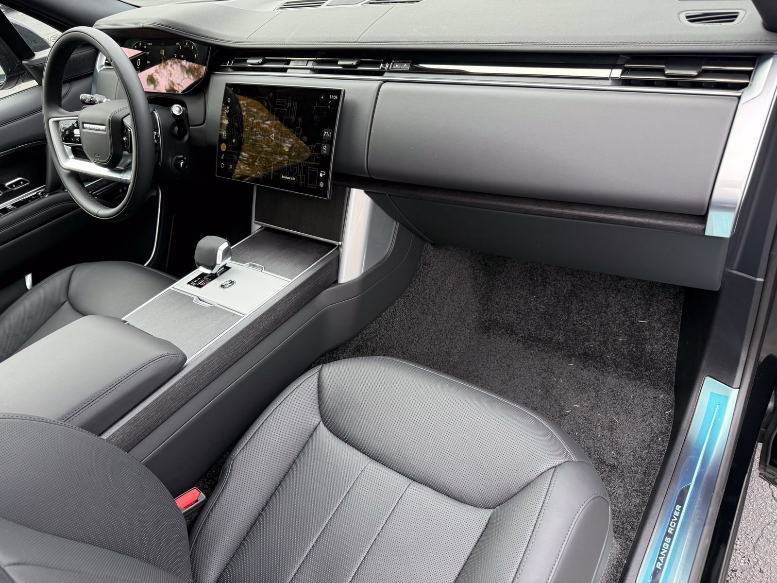 New 2025 Land Rover Range Rover SE AWD/4WD image 20