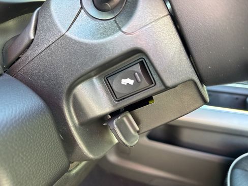 Used 2026 RAM 2500 Laramie w/ Night Edition image 37