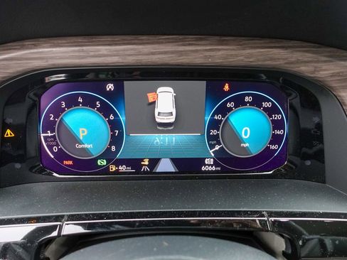 Certified 2025 Volkswagen Atlas SEL image 16