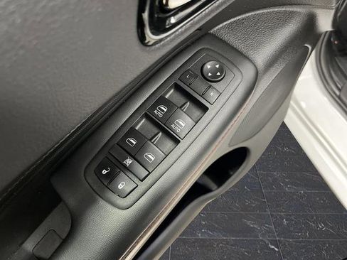 Certified 2024 Dodge Durango GT image 26