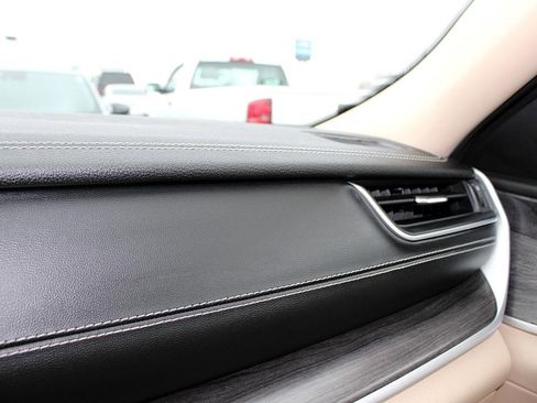 Used 2021 Jeep Grand Cherokee L Limited image 12