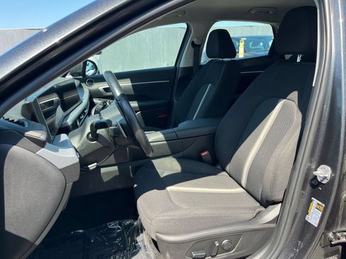 Used 2025 Hyundai Sonata SEL FWD image 36