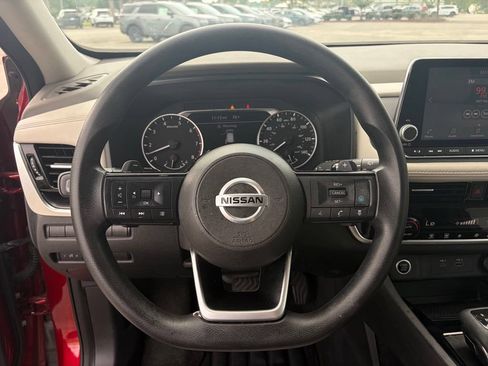 Certified 2021 Nissan Rogue SV FWD image 15