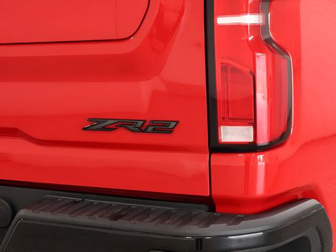 Used 2024 Chevrolet Silverado 2500 ZR2 AWD/4WD image 38