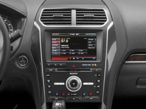 Used 2017 Ford Explorer Platinum image 13