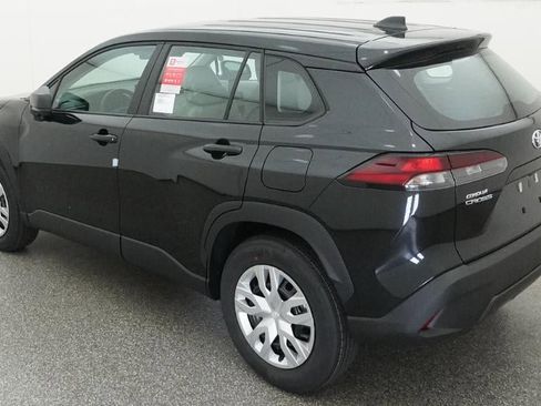 New 2026 Toyota Corolla Cross L FWD image 5