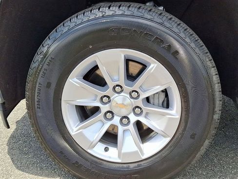 Used 2026 Chevrolet Silverado 1500 LT AWD/4WD image 8