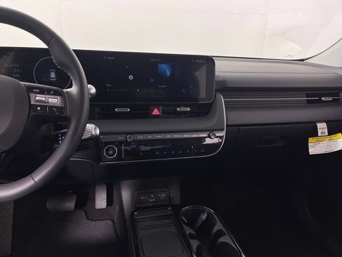 New 2026 Hyundai Ioniq 5 SEL RWD image 16