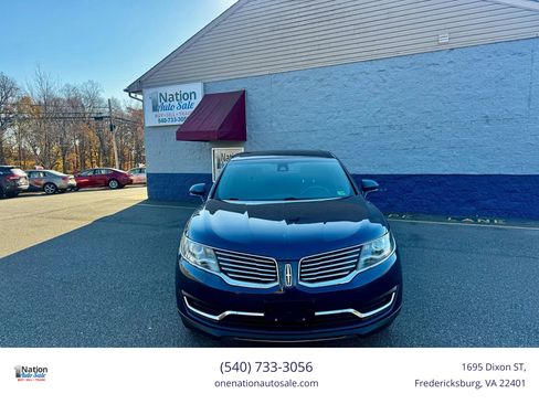 Used 2017 Lincoln MKX Select w/ Select Plus Package AWD/4WD image 2