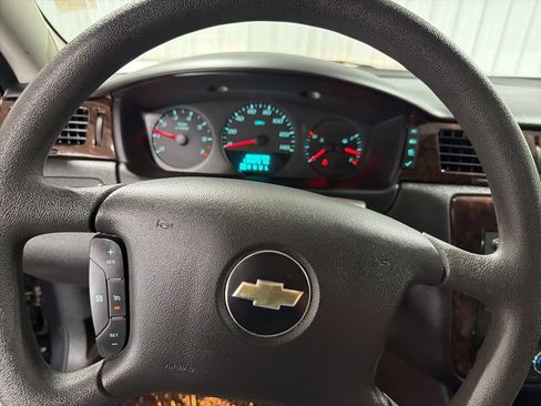 Used 2014 Chevrolet Impala Limited LS FWD image 23