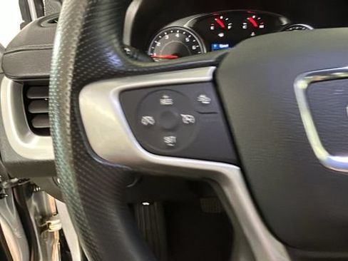 Used 2022 GMC Terrain SLE AWD/4WD image 15