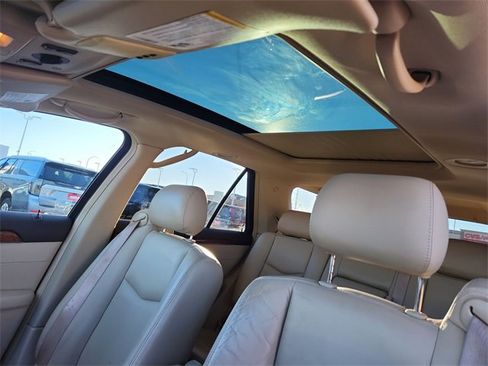 Used 2008 Cadillac SRX AWD w/ Theater Package image 16