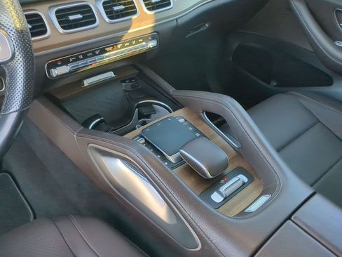 Used 2023 Mercedes-Benz GLS 450 4MATIC w/ AMG Line Exterior image 20