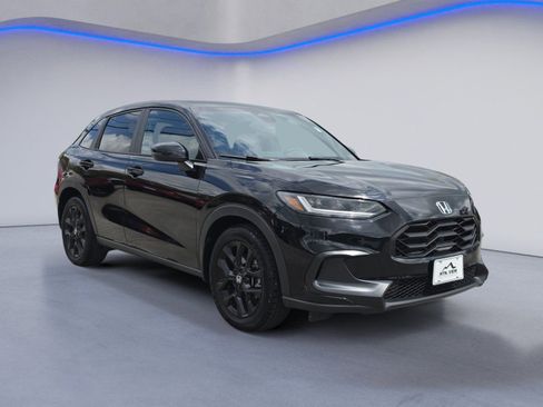 Used 2024 Honda HR-V Sport image 7