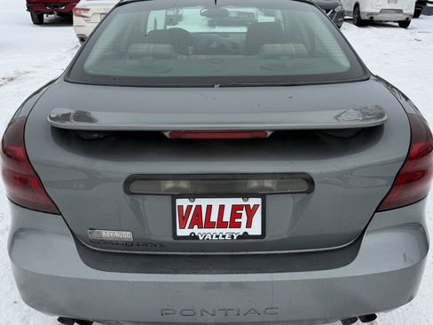 Used 2007 Pontiac Grand Prix Base w/ Sun And Sound Package image 10