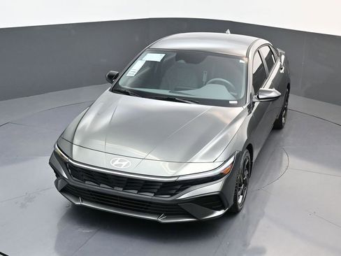 New 2026 Hyundai Elantra Sport image 24