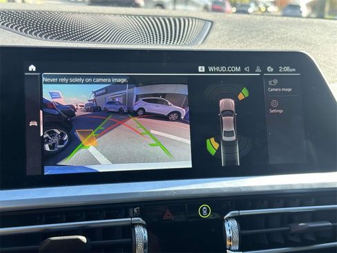 Used 2022 BMW 330i xDrive Sedan w/ M Sport Package image 23