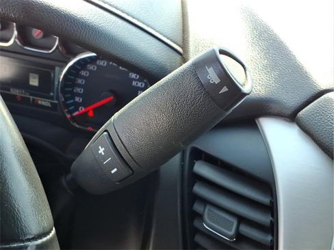 Used 2020 GMC Yukon SLT w/ Open Road Package image 11