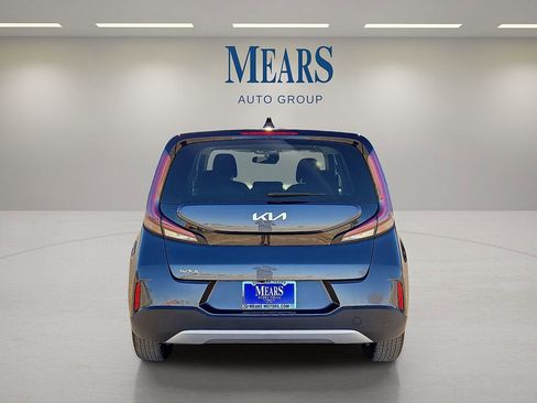 Used 2024 Kia Soul LX w/ Option Group 015 image 4