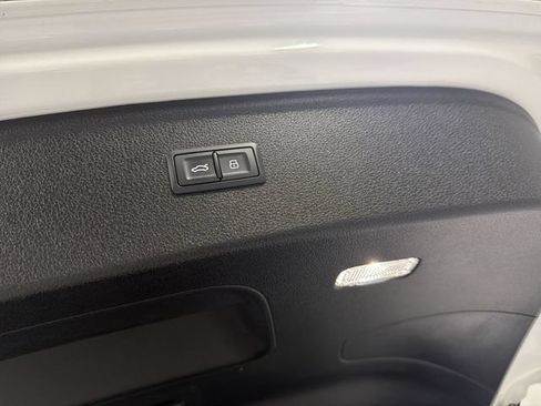 Used 2024 Audi Q5 2.0T Premium Plus AWD/4WD image 16