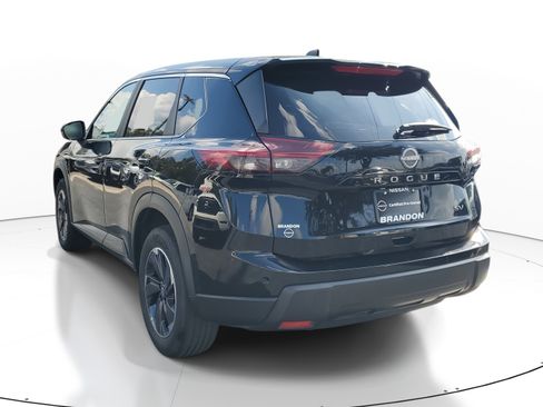 Certified 2024 Nissan Rogue SV image 5