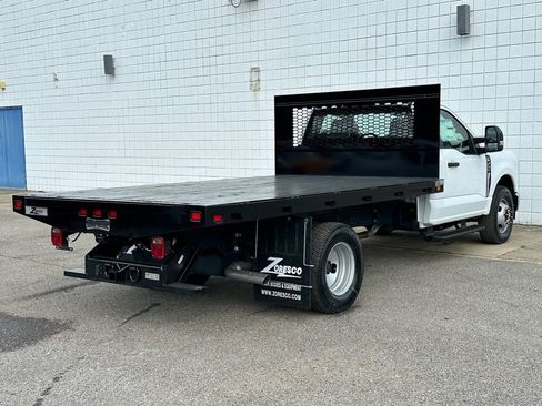 New 2025 Ford F350 XL w/ XL Chrome Package RWD image 28