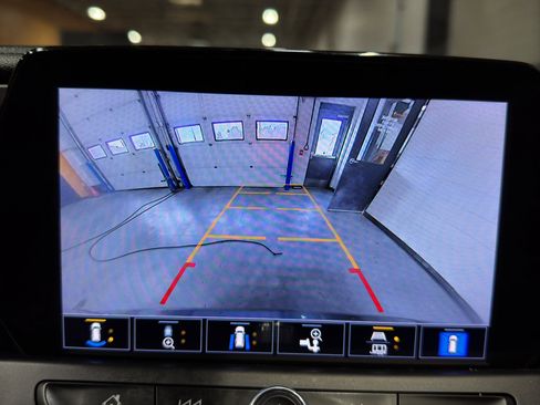 Certified 2022 Chevrolet Blazer LT w/ Sound & Technology Package image 31