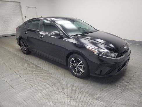 Used 2023 Kia Forte LXS w/ LXS Technology Package FWD image 11