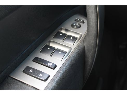 Used 2012 Chevrolet Silverado 1500 LT AWD/4WD image 15