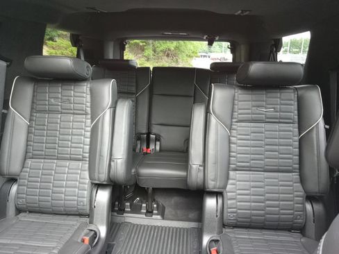 Used 2023 Cadillac Escalade Sport Platinum AWD/4WD image 23
