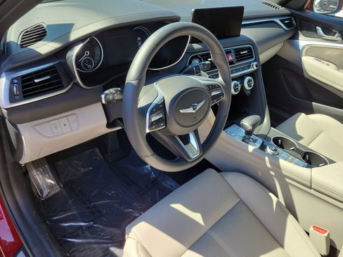Used 2023 Genesis G70 2.0T RWD image 12