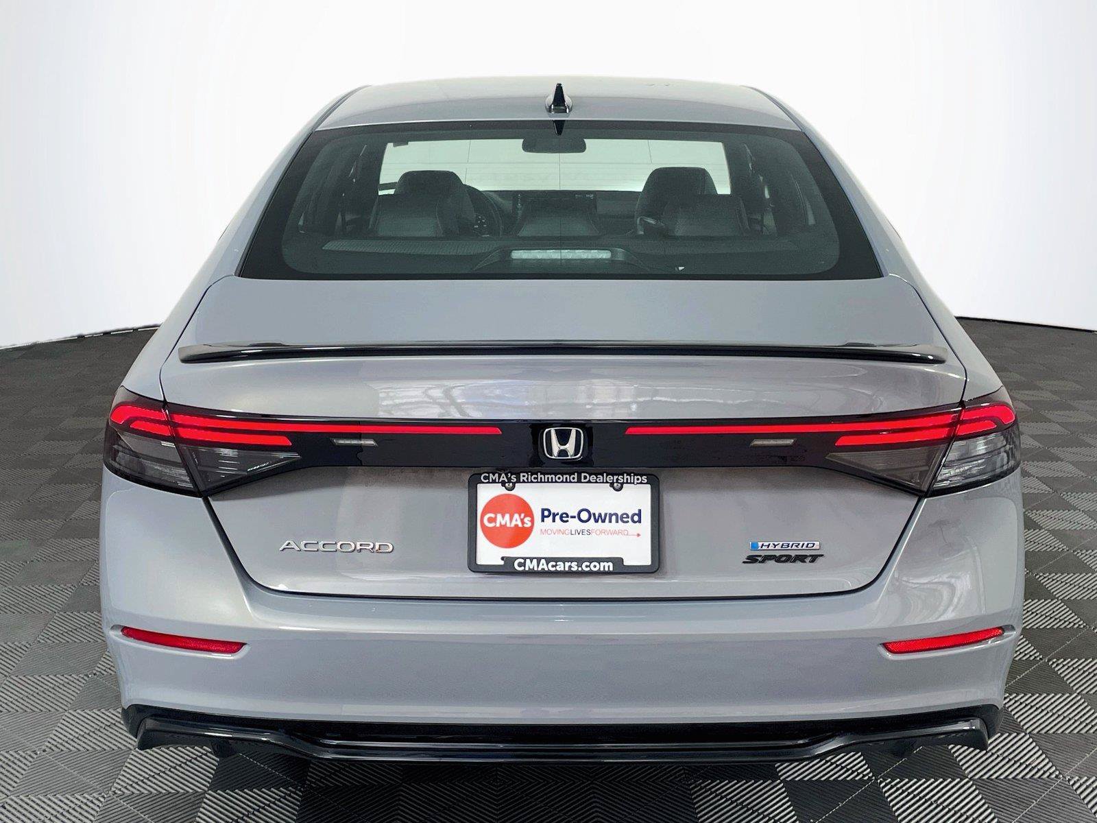 Used 2025 Honda Accord Sport image 9