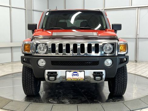 Used 2008 HUMMER H3 image 2