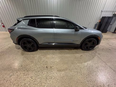 Used 2024 Chevrolet Equinox EV RS image 7