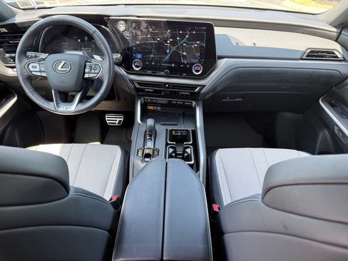 Used 2026 Lexus TX 500h AWD w/ Technology Package image 16