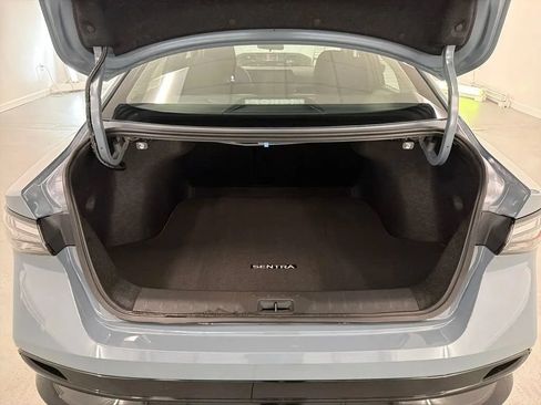 New 2026 Nissan Sentra SR w/ Floor Mat Package FWD image 8