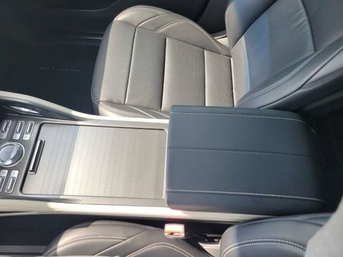 Certified 2024 Lincoln Nautilus Premier AWD/4WD image 41