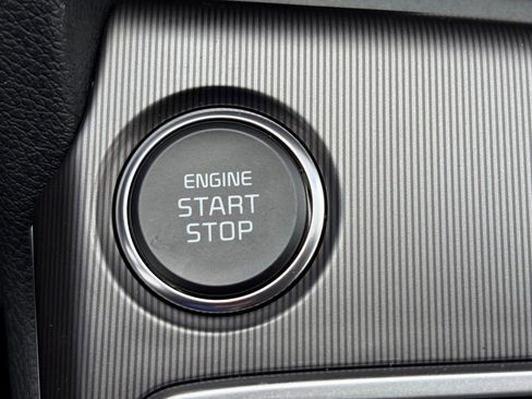 New 2026 Kia Sportage EX FWD image 23
