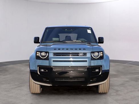 New 2026 Land Rover Defender 110 X-Dynamic SE AWD/4WD image 2