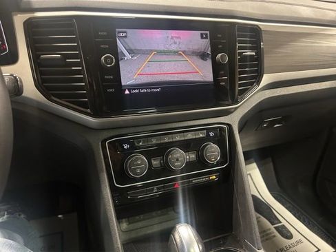Used 2022 Volkswagen Atlas SEL AWD/4WD image 18