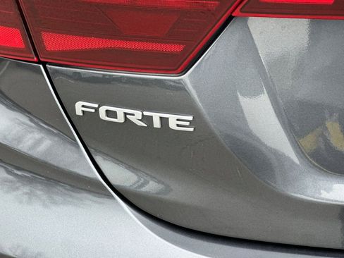 Used 2023 Kia Forte LXS FWD image 29