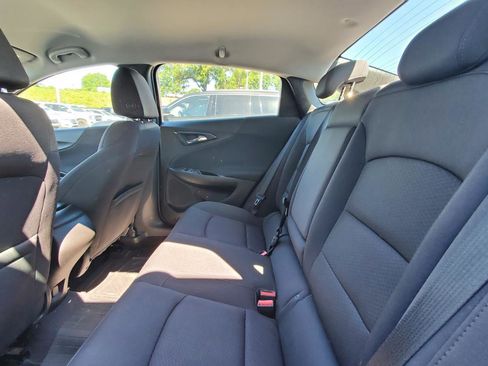 Used 2018 Chevrolet Malibu LS FWD image 5