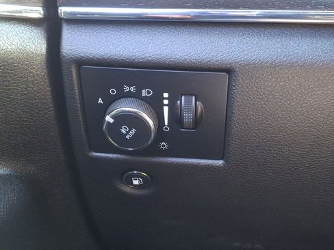 Used 2017 Jeep Grand Cherokee Limited image 22