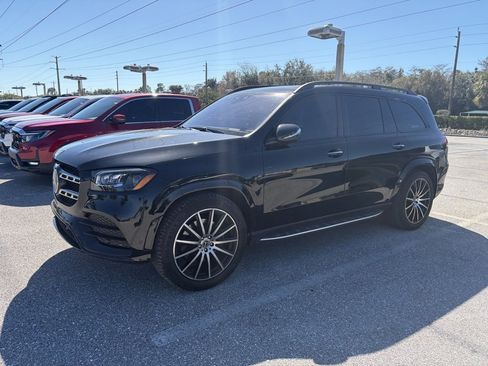 Used 2023 Mercedes-Benz GLS 580 4MATIC image 7
