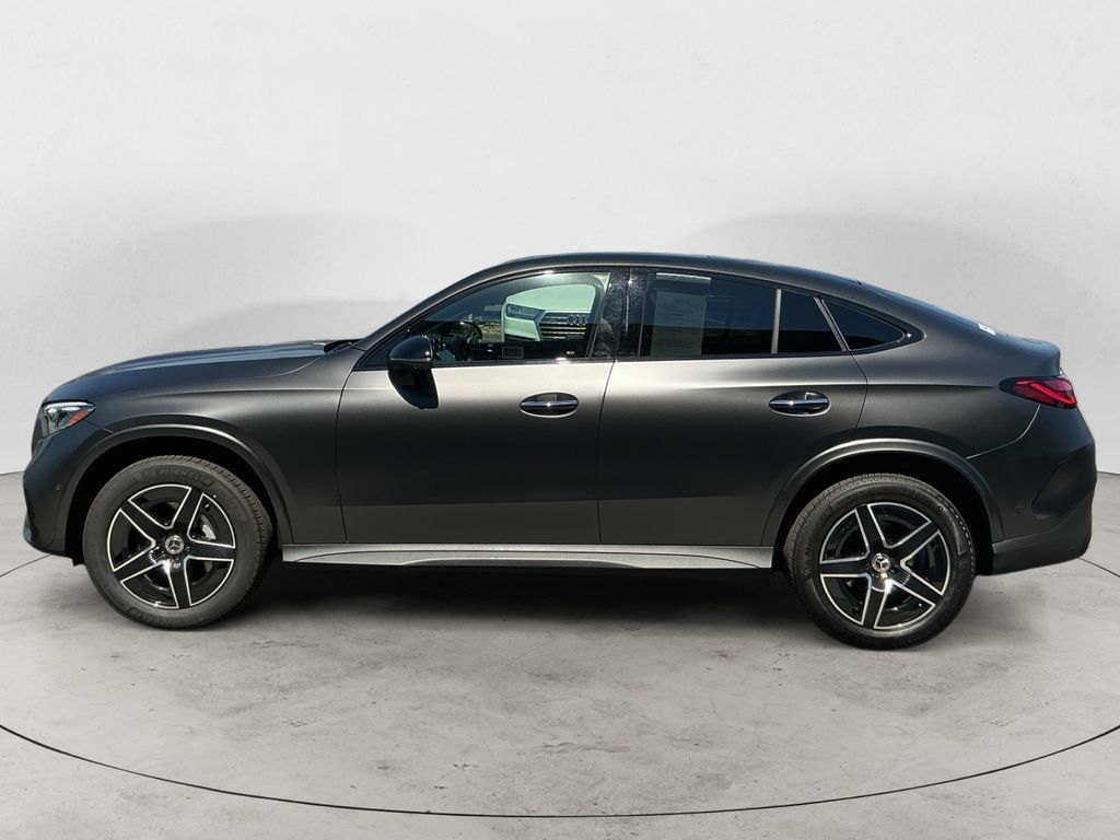 Used 2024 Mercedes-Benz GLC 300 4MATIC image 8