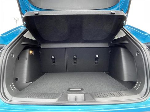 New 2026 Chevrolet Trax LT w/ Driver Confidence Package FWD image 23
