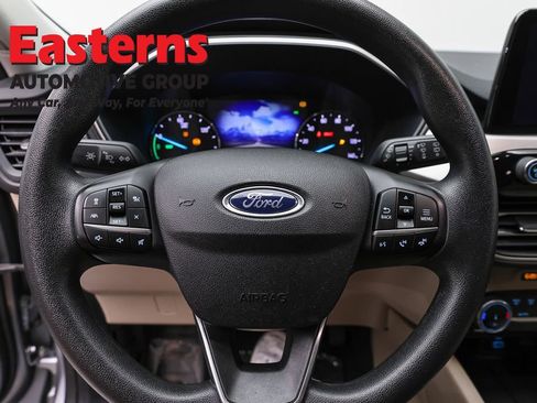 Used 2022 Ford Escape SE AWD/4WD image 10