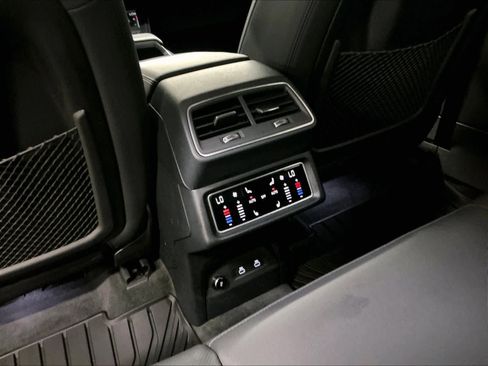 Certified 2024 Audi Q8 e-tron Premium Plus w/ Premium Plus Package image 37