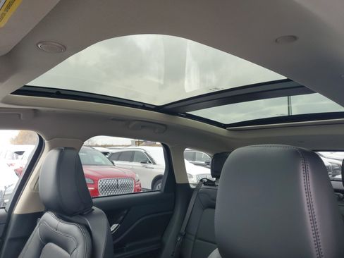 New 2026 Lincoln Corsair Reserve w/ Jet Appearance Package image 11