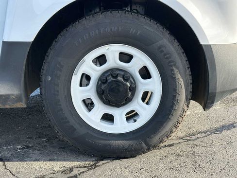 New 2025 Chevrolet Brightdrop 400 image 9